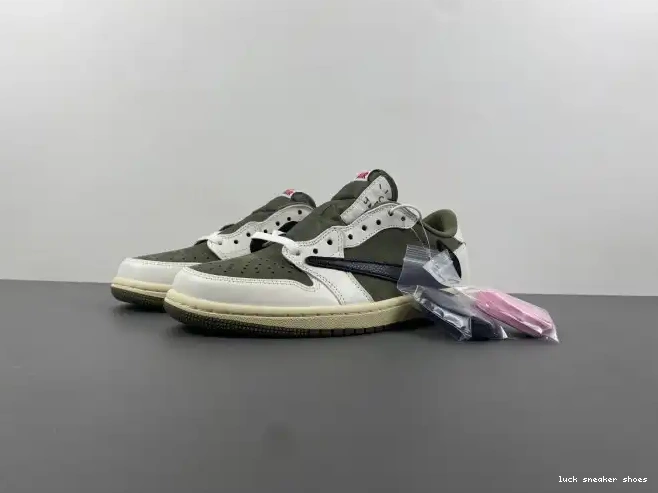 LUCY DM7866-200 OG LOW JORDAN SCOTT 1 AIR X TRAVIS OLIVE MEDIUM 0617